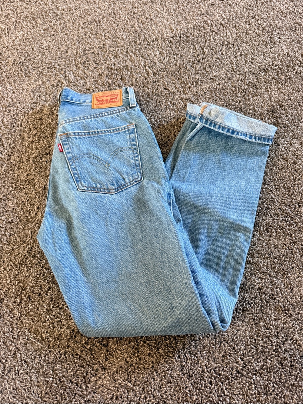 Levi's Women's Light Blue Straight Leg Jeans